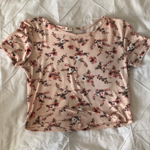 Floral Crop Top - Picture 4 of 6